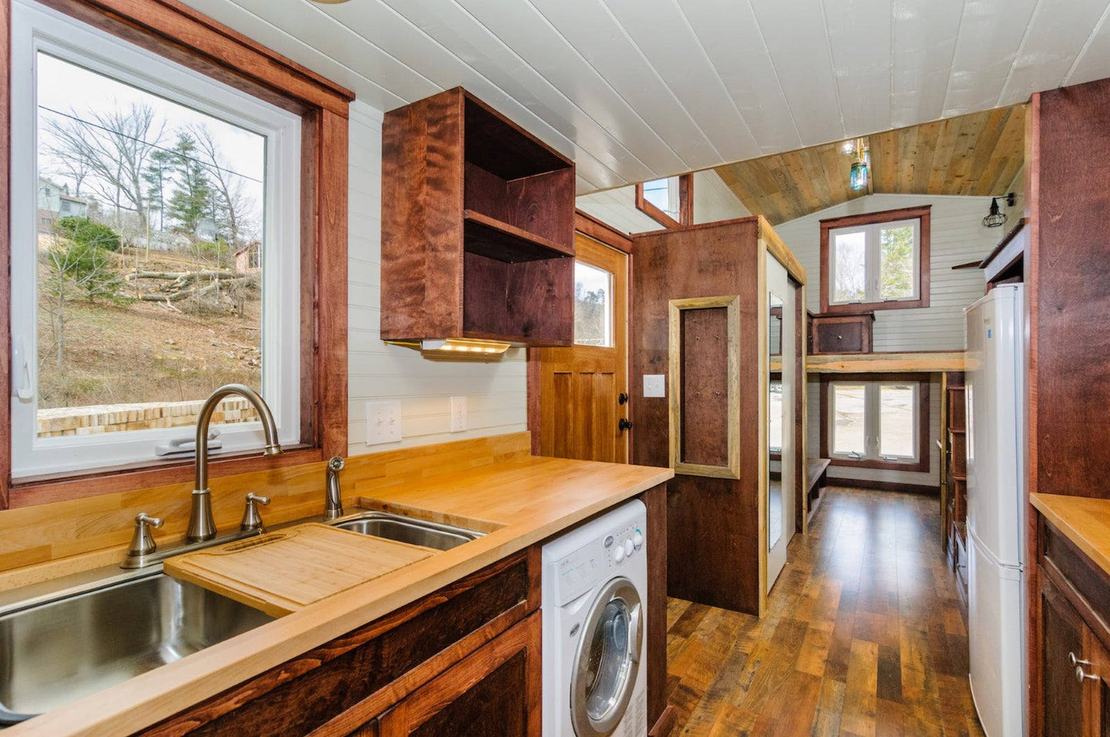 The 26' "Sheriff" Tiny House by Wishbone Tiny Homes