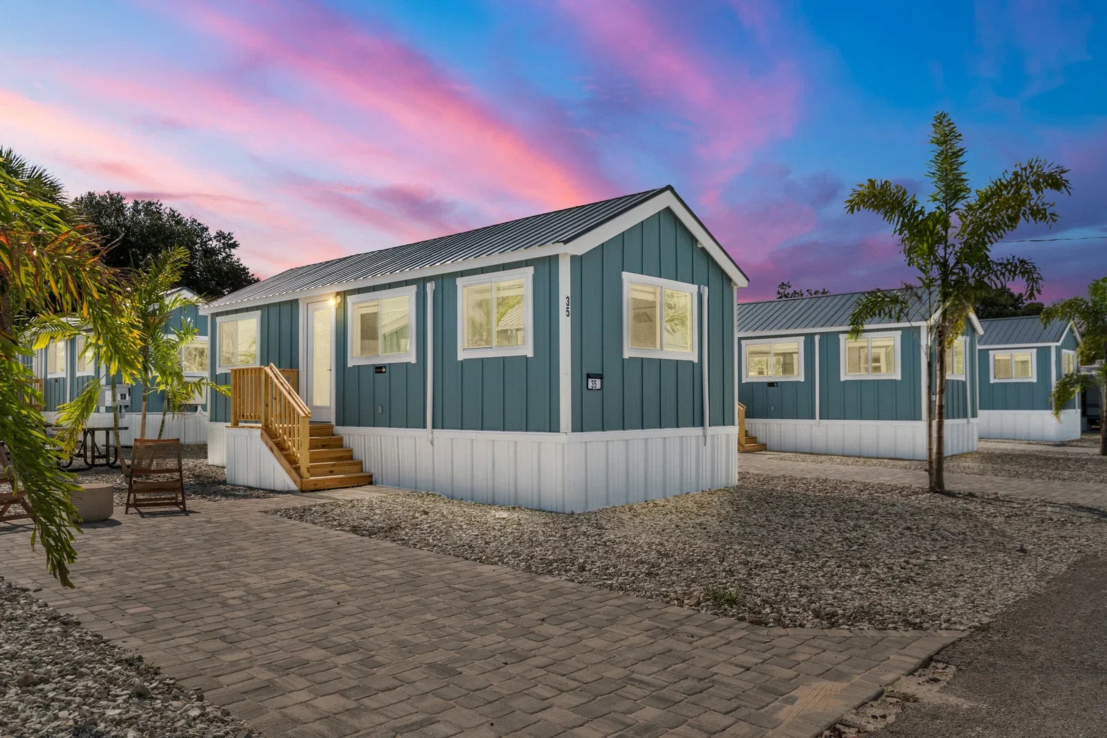 The Coastal Rancher—A 400-sqft Two-Bedroom Single-Level Tiny Cabin